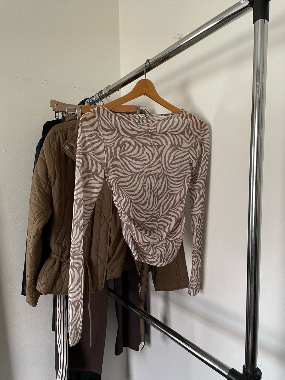 Free People Taupe Print Long Sleeve Ruched Top